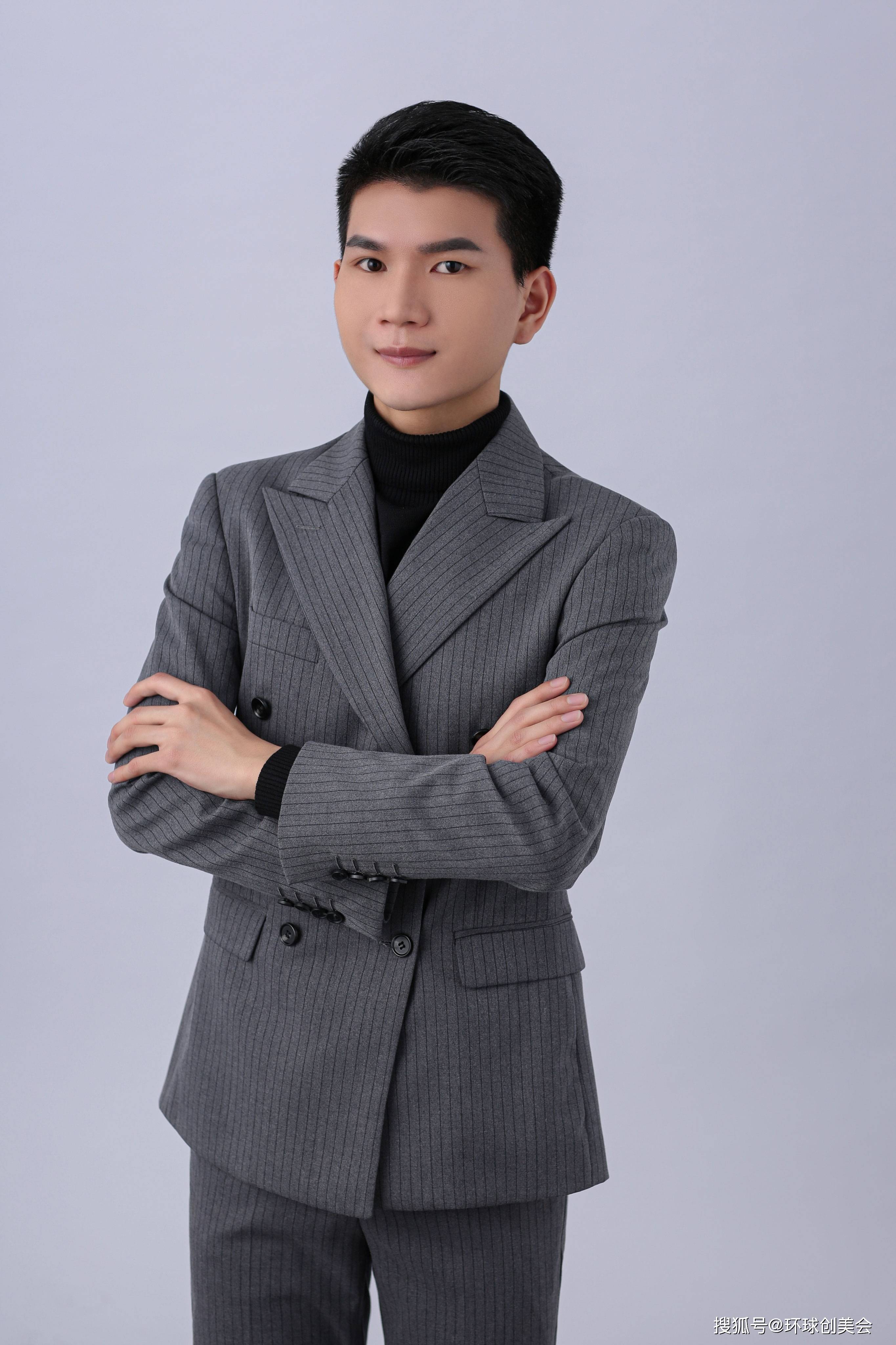 邓家伟 灯光与摄影艺术负责人